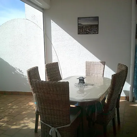Vittoria Immobilier-pacific - Cheques Acceptes. Apartment *